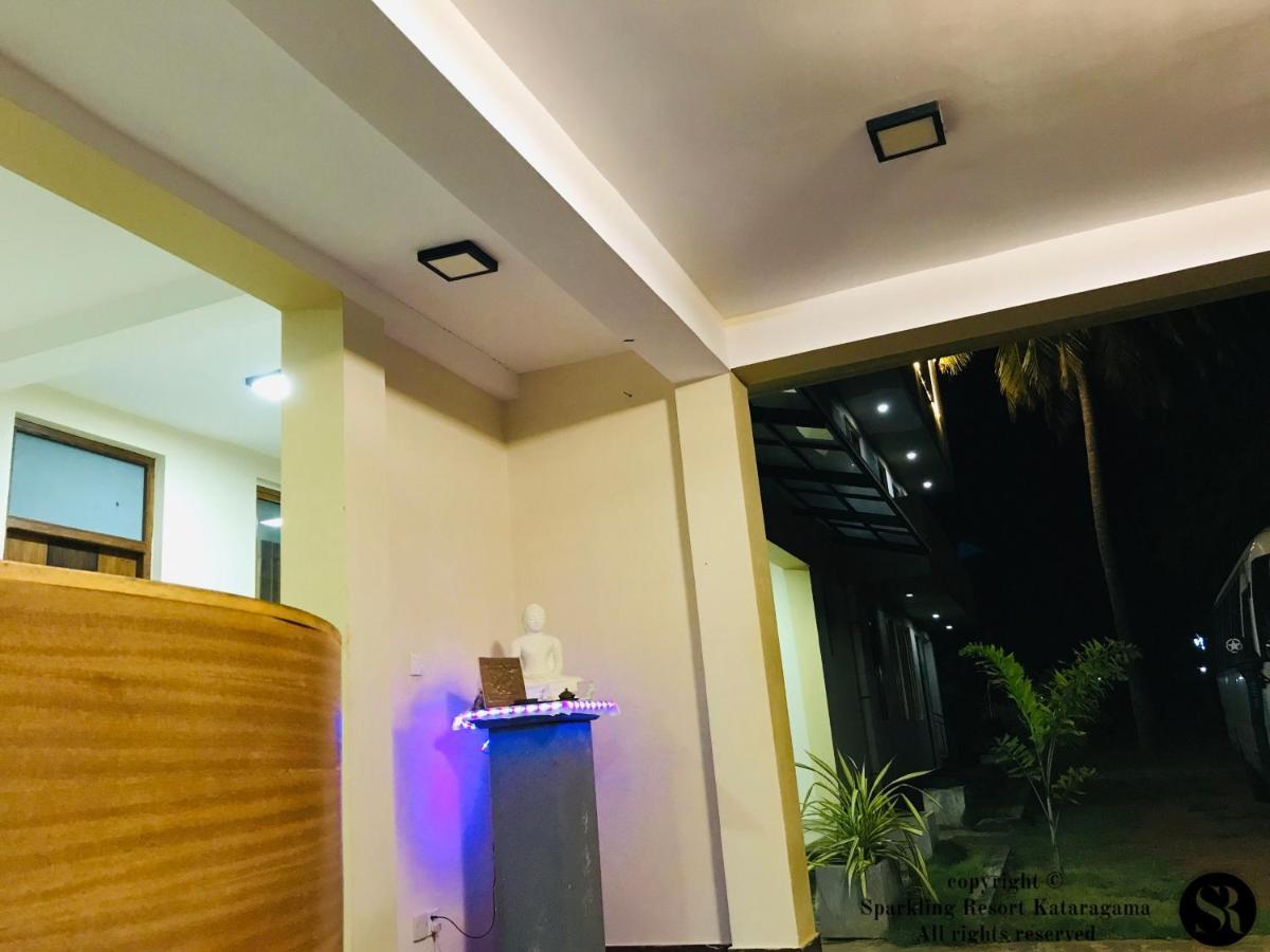 Sparkling Resort Kataragama Exteriör bild