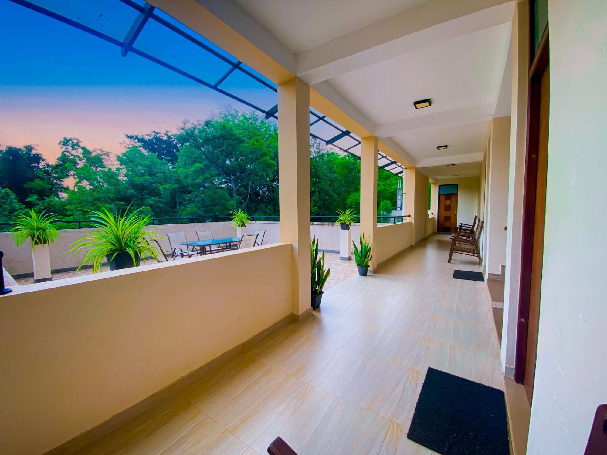Sparkling Resort Kataragama Exteriör bild