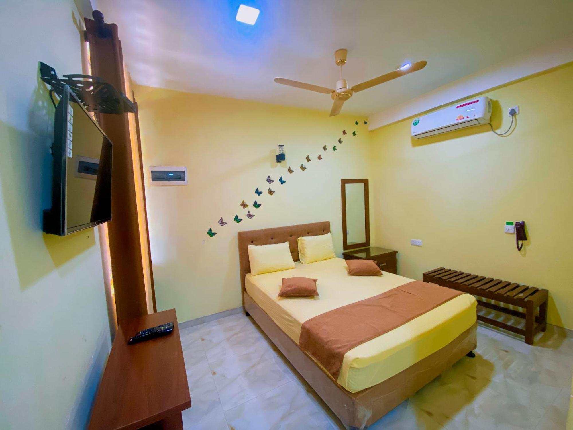Sparkling Resort Kataragama Exteriör bild