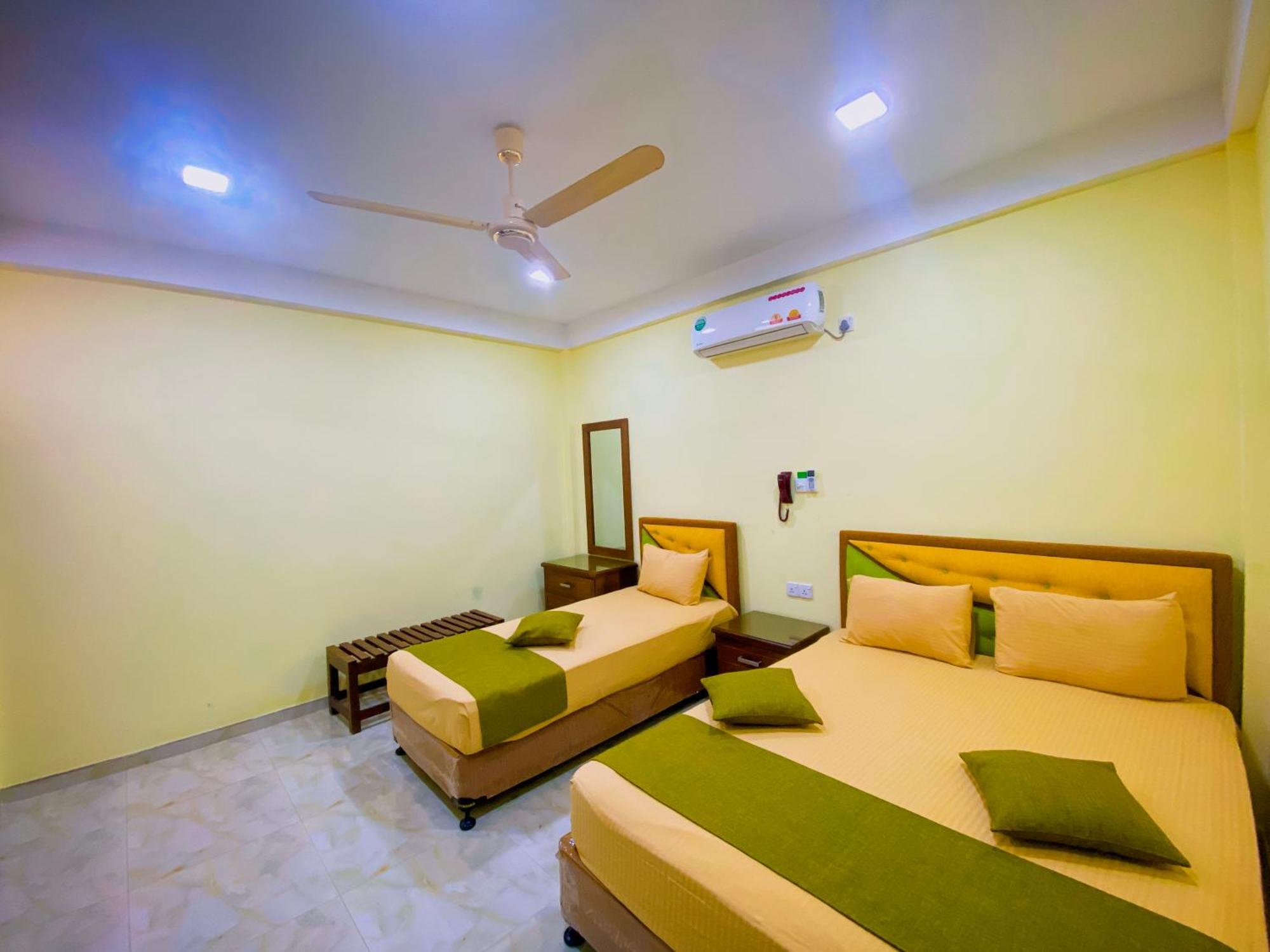 Sparkling Resort Kataragama Exteriör bild